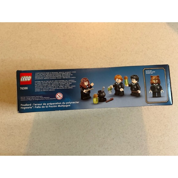 LEGO Harry Potter: Hogwarts: Polyjuice Potion Mistake (76386) Box Damage - Picture 2 of 6
